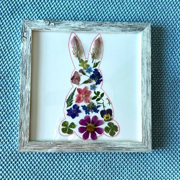 PRESSED FLOWERS BUNNY EASTER - Picture 1 of 1